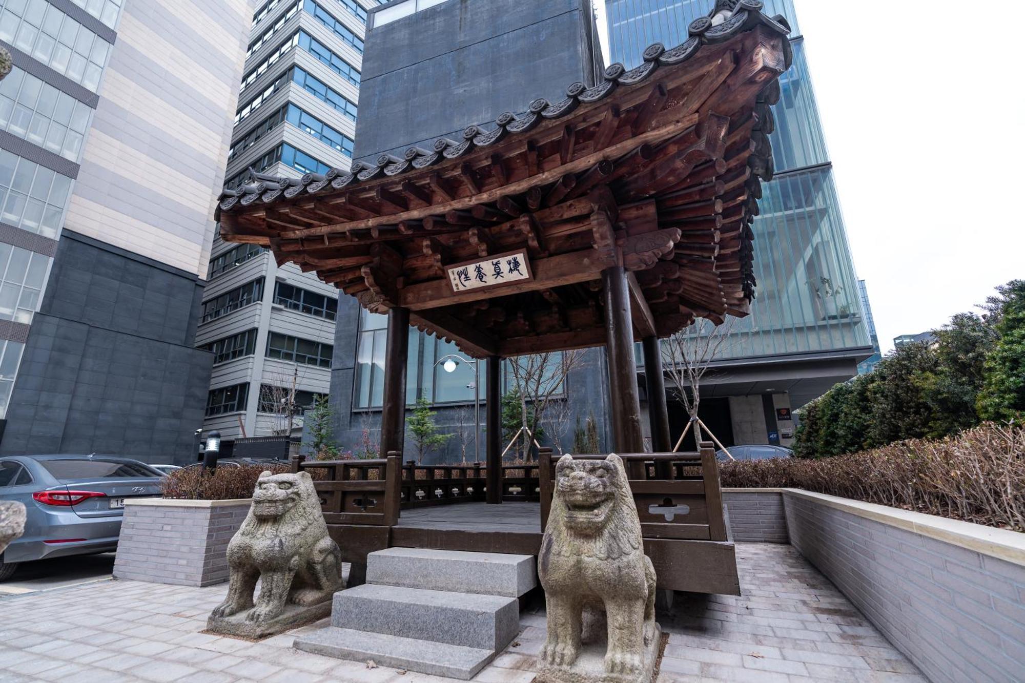 The Prima Hotel Jongno Seoul Exterior photo